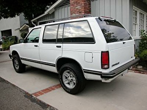 Размер колёс на Chevrolet Blazer 1994 Подбор шин на Chevrolet Blazer 1994