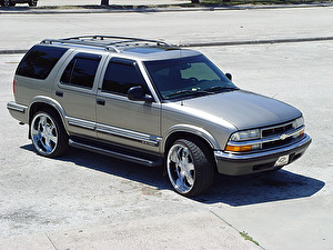 Размер колёс на Chevrolet Blazer 1998 Подбор шин на Chevrolet Blazer 1998
