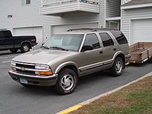 Размер колёс на Chevrolet Blazer 1999 Подбор шин на Chevrolet Blazer 1999