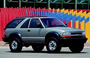 Размер колёс на Chevrolet Blazer 2005 Подбор шин на Chevrolet Blazer 2005