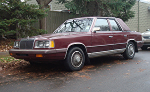 Размер колёс на Chrysler LeBaron 1986 Подбор шин на Chrysler LeBaron 1986