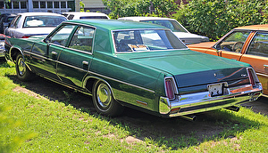 Размер колёс на Chrysler Newport 1976 Подбор шин на Chrysler Newport 1976