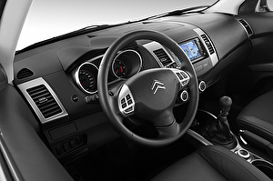 Размер колёс на Citroen C-Crosser 2007 Подбор шин на Citroen C-Crosser 2007