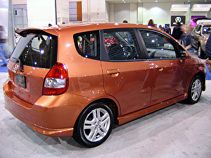 Размер колёс на Honda Fit 2006 Подбор шин на Honda Fit 2006