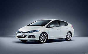 Размер колёс на Honda Insight 2016 Подбор шин на Honda Insight 2016