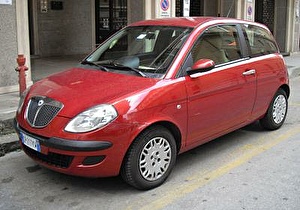 Размер колёс на Lancia Ypsilon 2004 Подбор шин на Lancia Ypsilon 2004