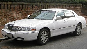 Размер колёс на Lincoln Town Car 2010 Подбор шин на Lincoln Town Car 2010