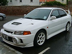 Размер колёс на Mitsubishi Lancer Evo VII 2002 Подбор шин на Mitsubishi Lancer Evo VII 2002