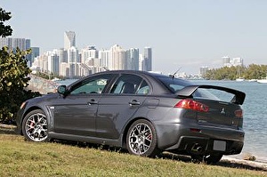 Размер колёс на Mitsubishi Lancer Evo X 2012 Подбор шин на Mitsubishi Lancer Evo X 2012