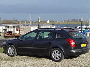 Размер колёс на Renault Laguna 2004 Подбор шин на Renault Laguna 2004