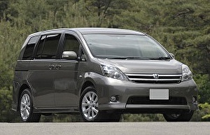 Размер колёс на Toyota Isis 2018 Подбор шин на Toyota Isis 2018