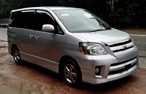 Размер колёс на Toyota Noah 2004 Подбор шин на Toyota Noah 2004