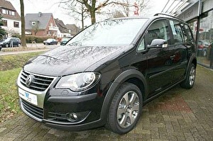 Размер колёс на Volkswagen CrossTouran 2009 Подбор шин на Volkswagen CrossTouran 2009