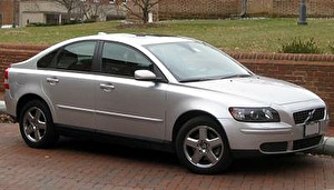 Размер колёс на Volvo V40 2004 Подбор шин на Volvo V40 2004