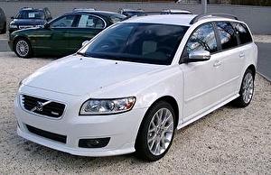 Размер колёс на Volvo V50 2012 Подбор шин на Volvo V50 2012