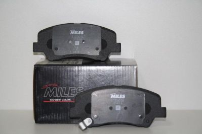 Miles Колодки тормозные HYUNDAI SOLARIS 10-/KIA RIO 11- передние (E100036)