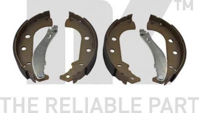 NK 2723706 комплект тормозных колодок на FIAT FIORINO Pick up (146)