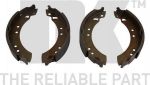 NK 2799280 комплект тормозных колодок на HONDA CIVIC VII седан (ES)