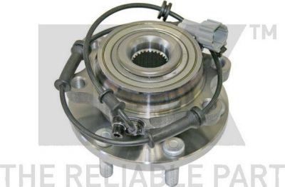 NK 752232 Ступица с подшипником NISSAN PATHFINDER/NAVARA 05- пер. AWD (40202ZP90A)
