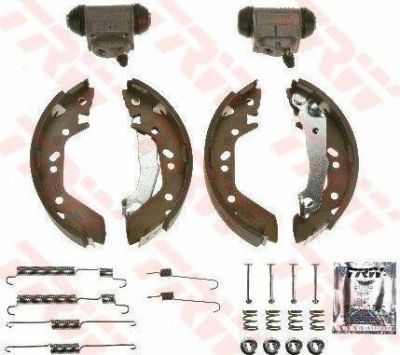 TRW BK2610 комплект тормозных колодок на HYUNDAI ACCENT II седан (LC)