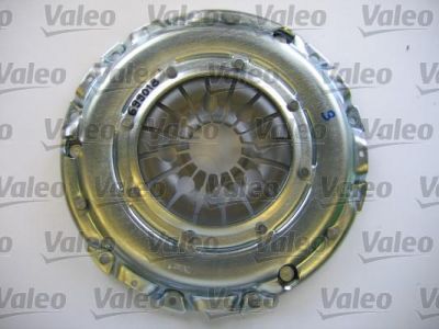 VALEO Сцепление комплект(корзина+диск+подшипник) VAG A6 97-05 (059141117E, 821234)