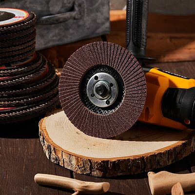 Kranz KR-90-0010 Круг лепестковый торцевой, P24, 125х22,2мм KRANZ