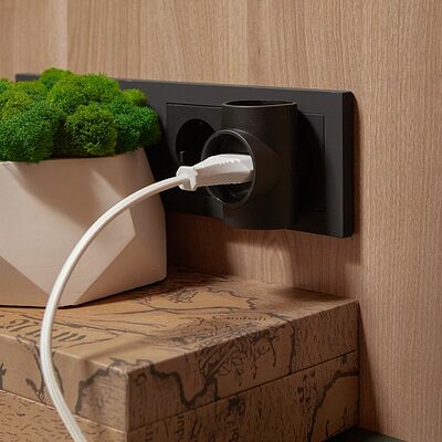 REXANT 11-1076 Тройник электрический 10А б/з, черный REXANT
