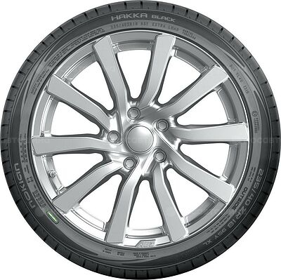 Nokian Hakka Black 2x18 W XL