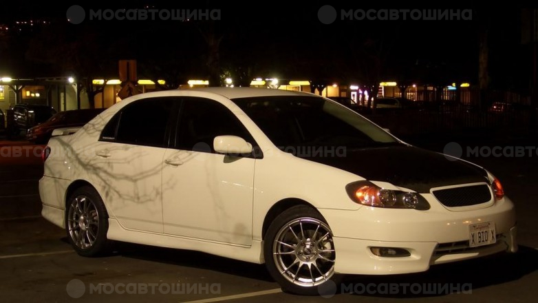 Дискілер OZ Racing Ultraleggera R17 на автомобиле Toyota Corolla [174]