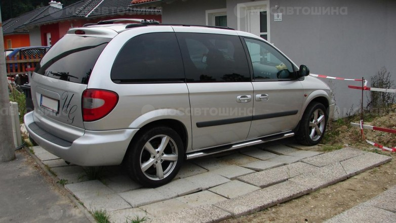 Дискілер Dezent F R17 на автомобиле Dodge Caravan [1237]