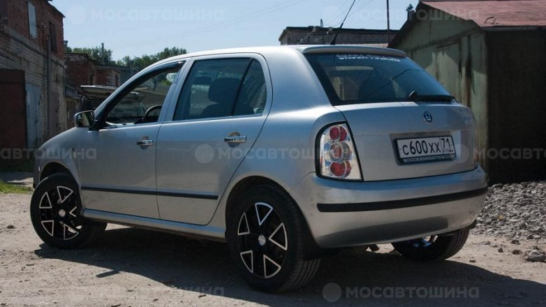 Дискілер КиК Сочи R16 на автомобиле Skoda Fabia [148]