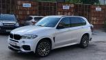 Дөңгелек дискілері Momo  көлікте  bmw x5-m