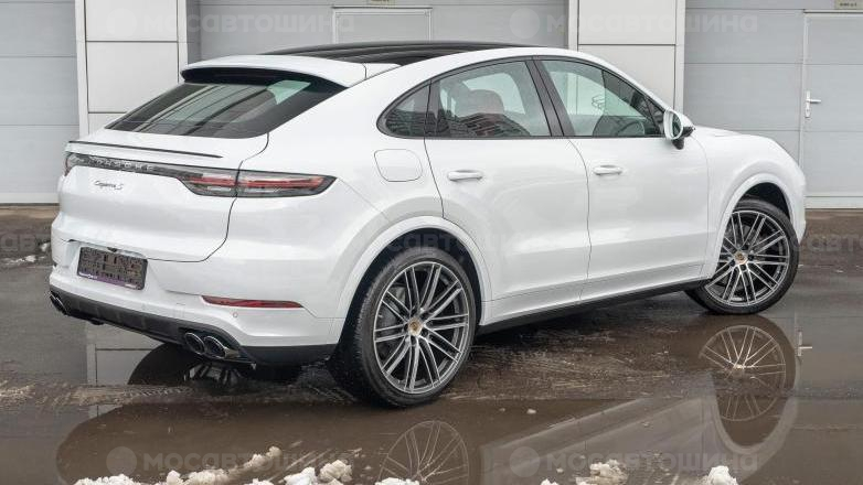 Автомобильные шины Pirelli PZero GEN-2 Luxury Saloon на автомобиле porsche cayenne [2485]