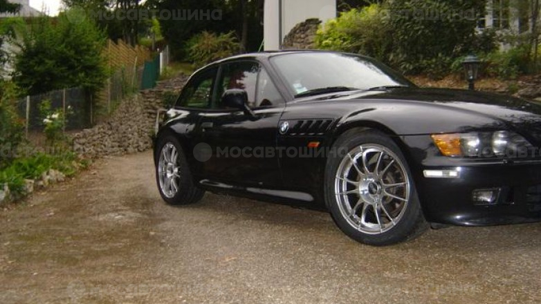 Дискілер OZ Racing Ultraleggera R17 на автомобиле BMW Z3 [1207]