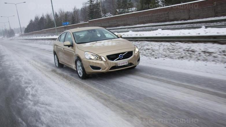 Автомобильдің шиналары Nokian WR A3 [2204]