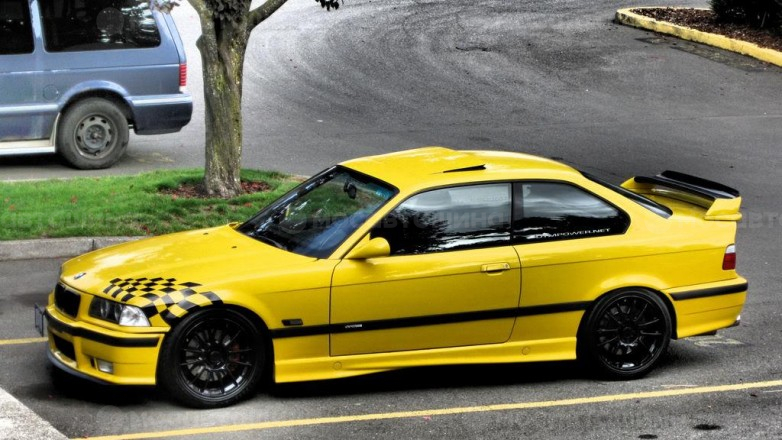 Дискілер OZ Racing Ultraleggera R17 на автомобиле BMW 3 Coupe(E36) [1208]