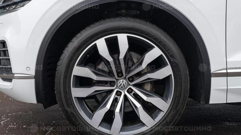 Автомобильные шины Goodyear Eagle F1 Asymmetric 3 SUV на автомобиле volkswagen touareg [2495]