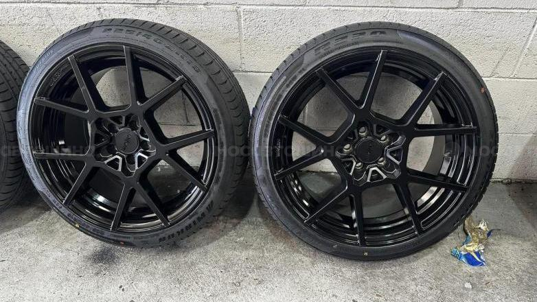 Автомобильдің шиналары Winrun R330 W-Silent R18 [2329]