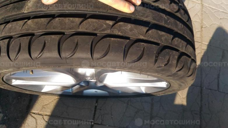 Автомобильдің шиналары Kormoran Ultra High Performance R18 [1842]