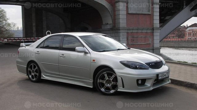 Дискілер Kosei RS R18 на автомобиле Toyota Camry [90]