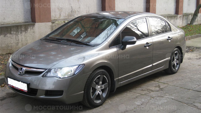 Дискілер Zepp Gallardo R17 на автомобиле Honda Civic [5]