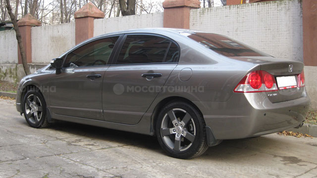 Дискілер Zepp Gallardo R17 на автомобиле Honda Civic [6]