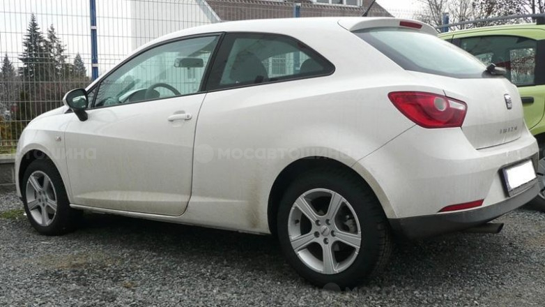 Дискілер Momo Winter R16 на автомобиле Seat Ibiza [197]