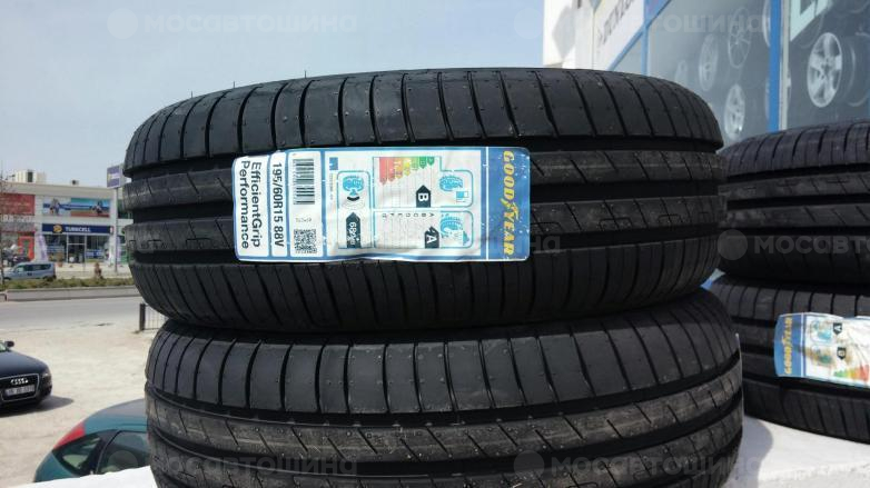 Автомобильные шины Goodyear EfficientGrip Performance на автомобиле   [1541]