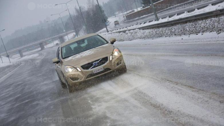 Автомобильдің шиналары Nokian WR A3 [2203]