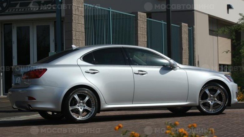 Дискілер Momo Fxl One R18 на автомобиле Lexus IS 200 Supercharger [192]