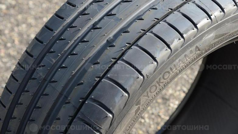 Автомобильдің шиналары Yokohama Advan Sport V105 R18 [1519]