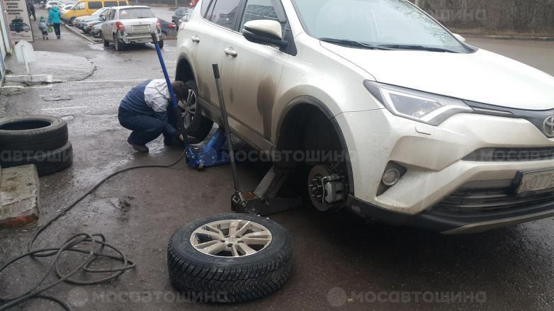 Автомобильдің шиналары Yokohama Ice Guard IG65 R16 [1738]