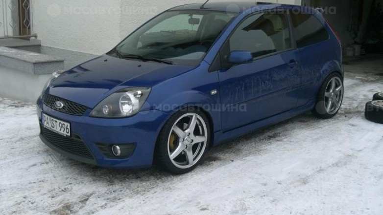 Дискілер Dezent T R17 на автомобиле Ford Fiesta ST [1242]