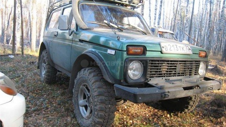 Автомобильдің шиналары Барнаул Forward Safari 500 R15 на автомобиле VAZ 2121 [1259]